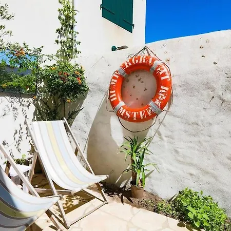 Casa de Férias Maison De Charme à *