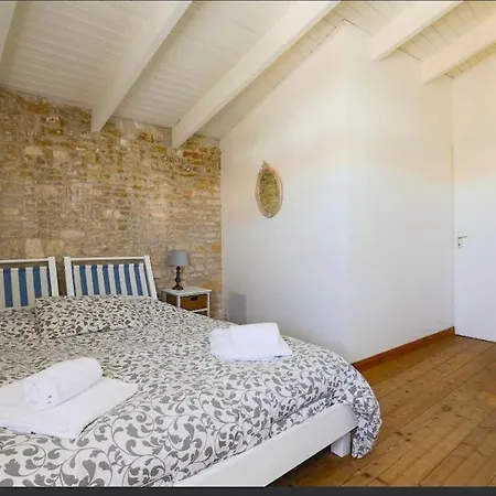 Maison De Charme A Semesterbostad *